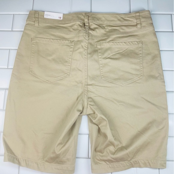 New Lane Bryant Women's Signature Fit Slim Bermuda Short 18 Natural 221 - Picture 5 of 8